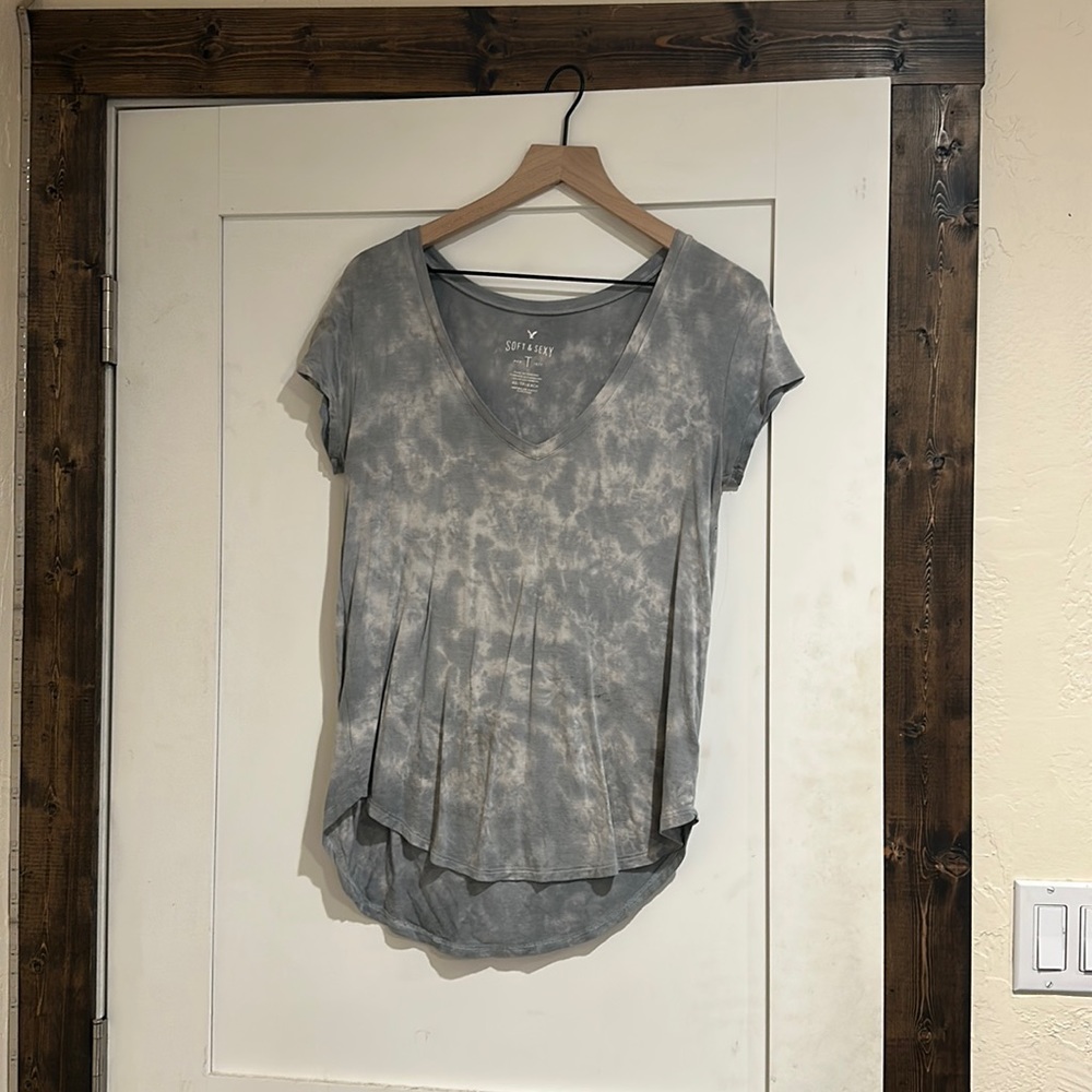 American eagle t shirt